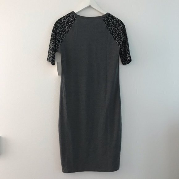 New lularoe Julia Short Sleeves crewneck Dress - Picture 6 of 6